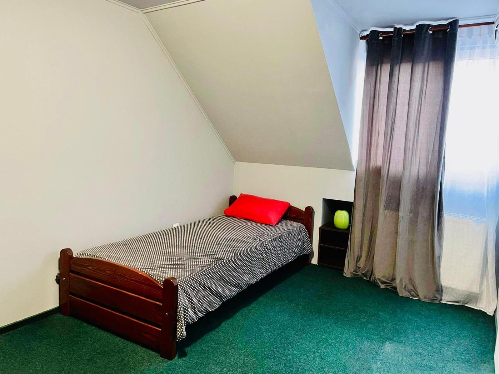 Pensiunea Texas Self Check-In Cluj-Napoca Quarto foto